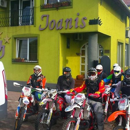 Motel Ioanis Mîndruloc 외부 사진