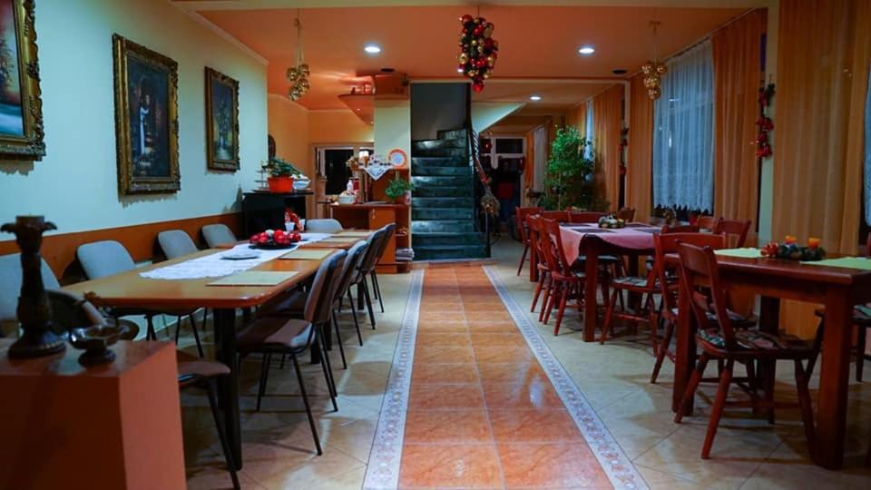 Motel Ioanis Mîndruloc 외부 사진